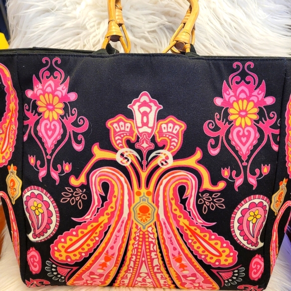 America & Beyond Tote - Picture 2 of 8